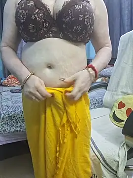 Indian_Coupl3 webcam