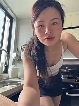 cici-2026 (F milf) - 众筹买大黑牛，完成控制小粉5分钟