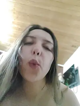 Bella_Karoline