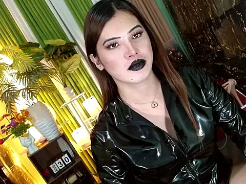 Queen_kendalx19 live cam on StripChat
