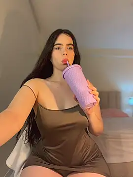 mavi_coles (F young) - naked baby