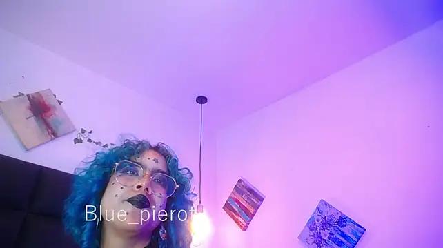 blue_pierot webcam
