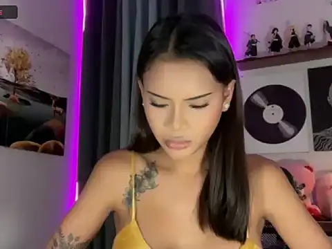 ur_holly_lexie webcam