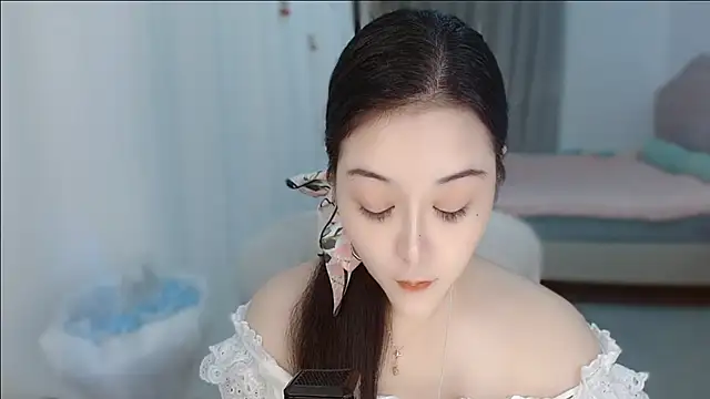 Amy-cnbaby