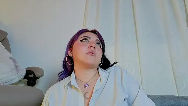 Blueberry_gothic webcam