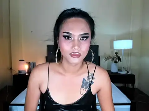 Ms_Kendal webcam