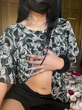 kiaraqueen7 webcam