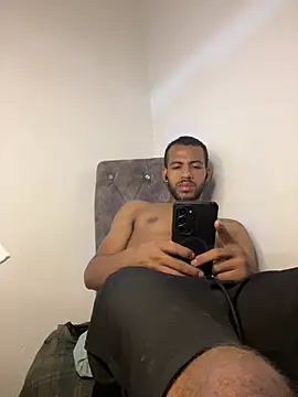 Criistian_prado live cam on StripChat