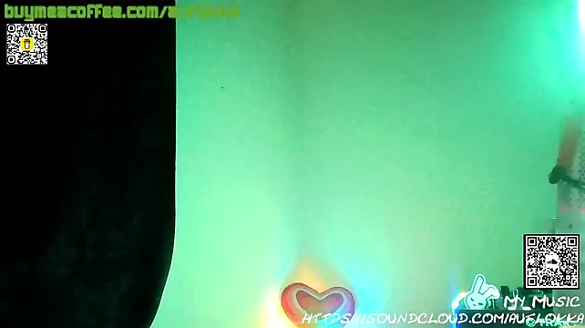 Guyst049 webcam