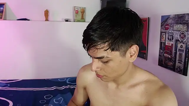 Logan_Jhonson19 webcam
