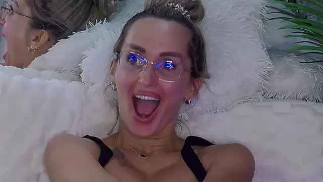 IsabelleEthan webcam