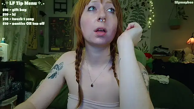LilyMayBae webcam