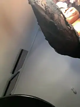 ThickyMel webcam