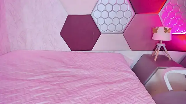ArielleWilde webcam