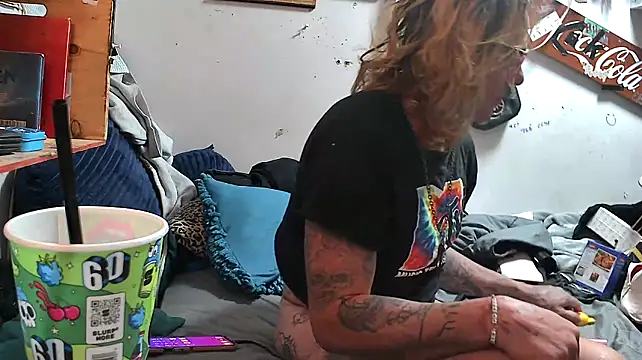VanillaSnowcones webcam