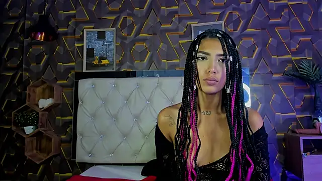 Charlotte_Bunny420 webcam