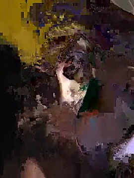 Queenemerald webcam