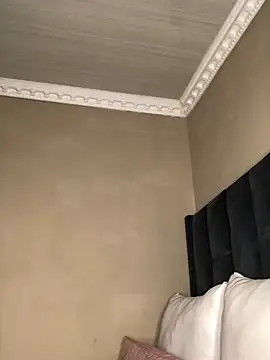 Nicole-Liam- live cam on StripChat