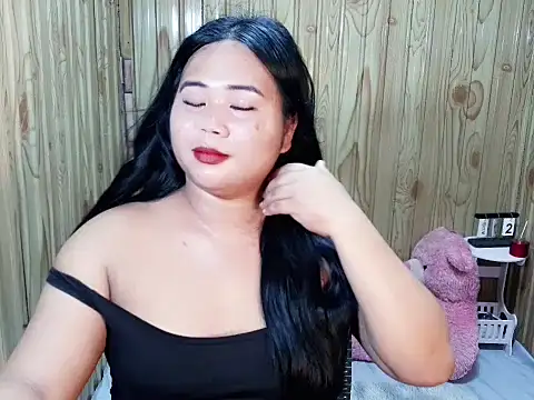 queen_staceyy live cam on StripChat