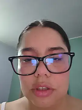 Eimy__saenz 🚺 online chat