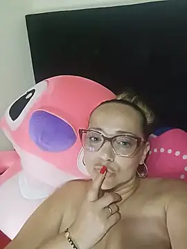 KahiaSmith webcam