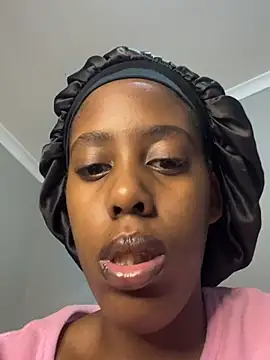 petite_bee webcam