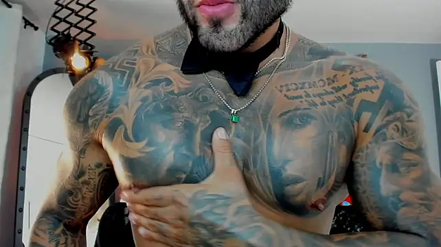 Aaron_Vega webcam