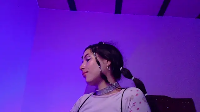 reina_neko webcam