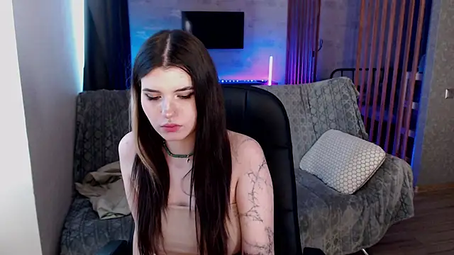 AnoraDarkk webcam