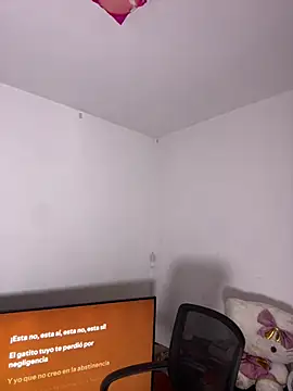 salome_polaniiee webcam