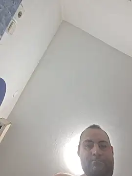 StrictBobby webcam