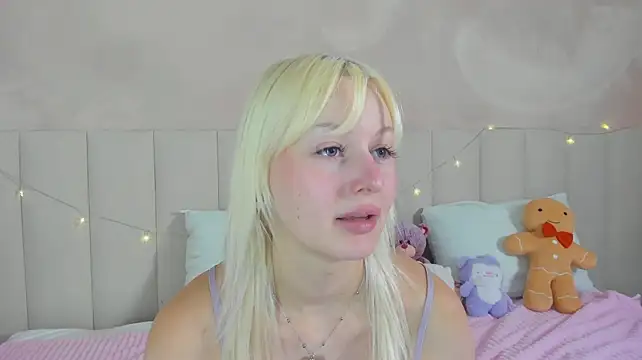 AdeleSilvy webcam