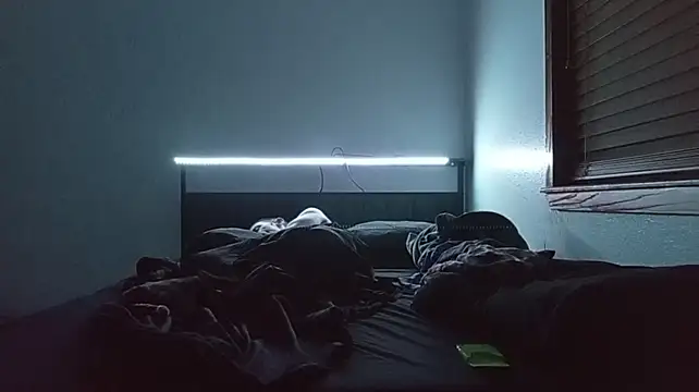 stoner_420 live cam on StripChat