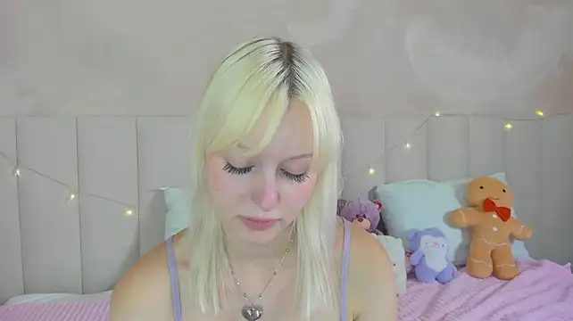 AdeleSilvy webcam