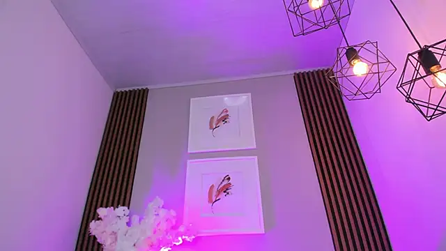 Elisasue webcam