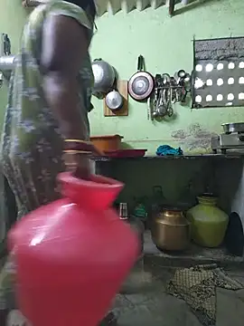 Tamilselviroja- webcam