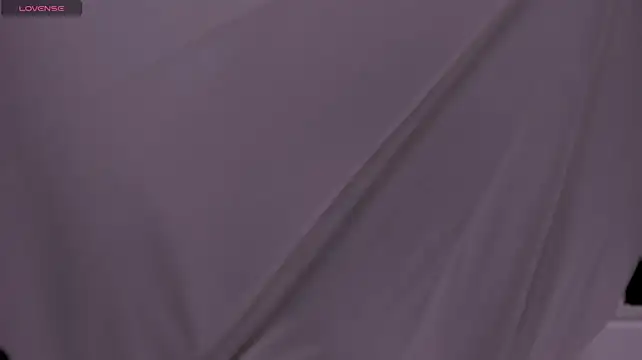 nyx_velvet webcam