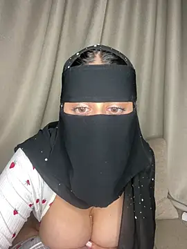 Big-peach live cam on StripChat