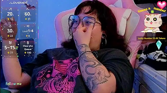 Celeste_Bauman webcam
