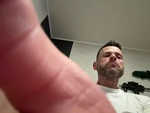 Amstaff76 live cam on StripChat