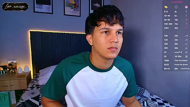 Leo_Savage_ webcam