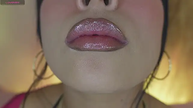 mia_roux1 webcam