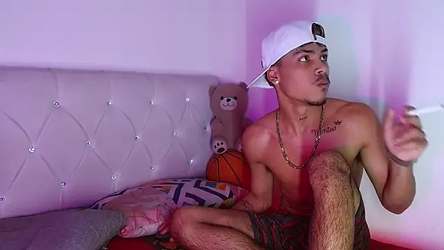 Angel_foxc13 live cam on StripChat