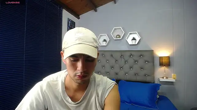 xxx_thesupercum_ live cam on StripChat