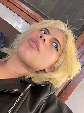 Eva_Feller69