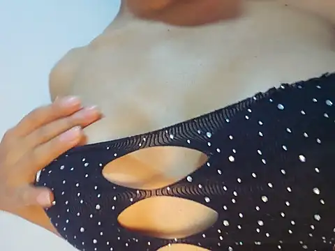 _MissPompitas23_ webcam