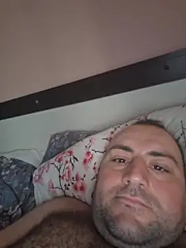 StrictBobby webcam