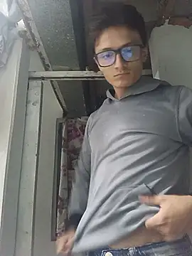 Davitfitnosuke live sex cam