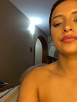 SaharQamar webcam