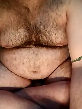 big__bearrr live cam on StripChat